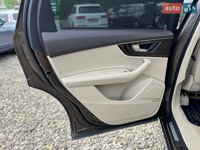 Позашляховик / Кросовер Audi Q7 2017 в Коломиї