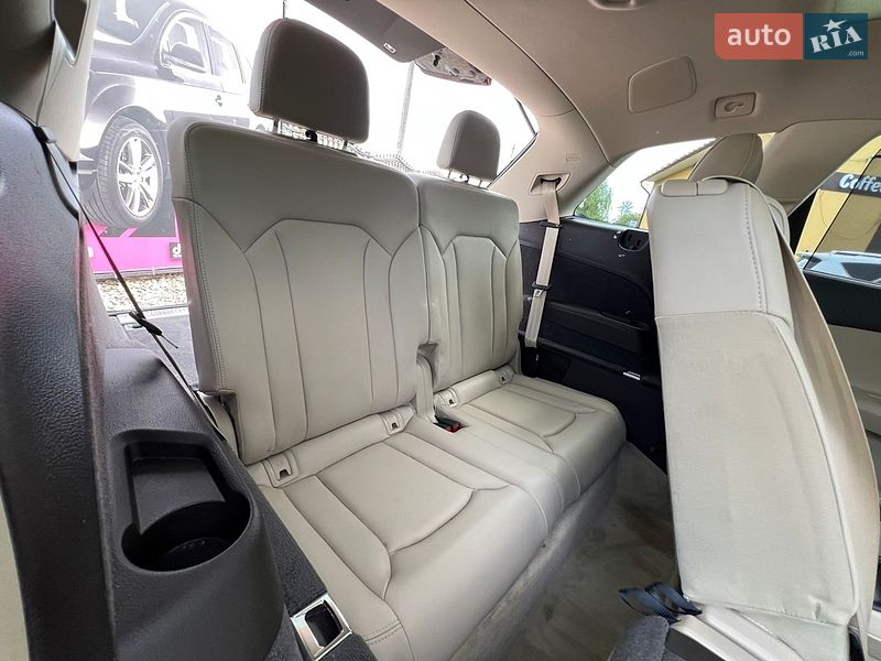 Позашляховик / Кросовер Audi Q7 2017 в Коломиї