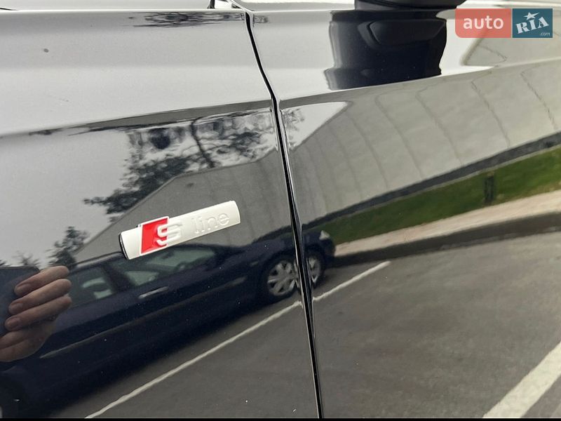 Внедорожник / Кроссовер Audi Q7 2015 в Киеве