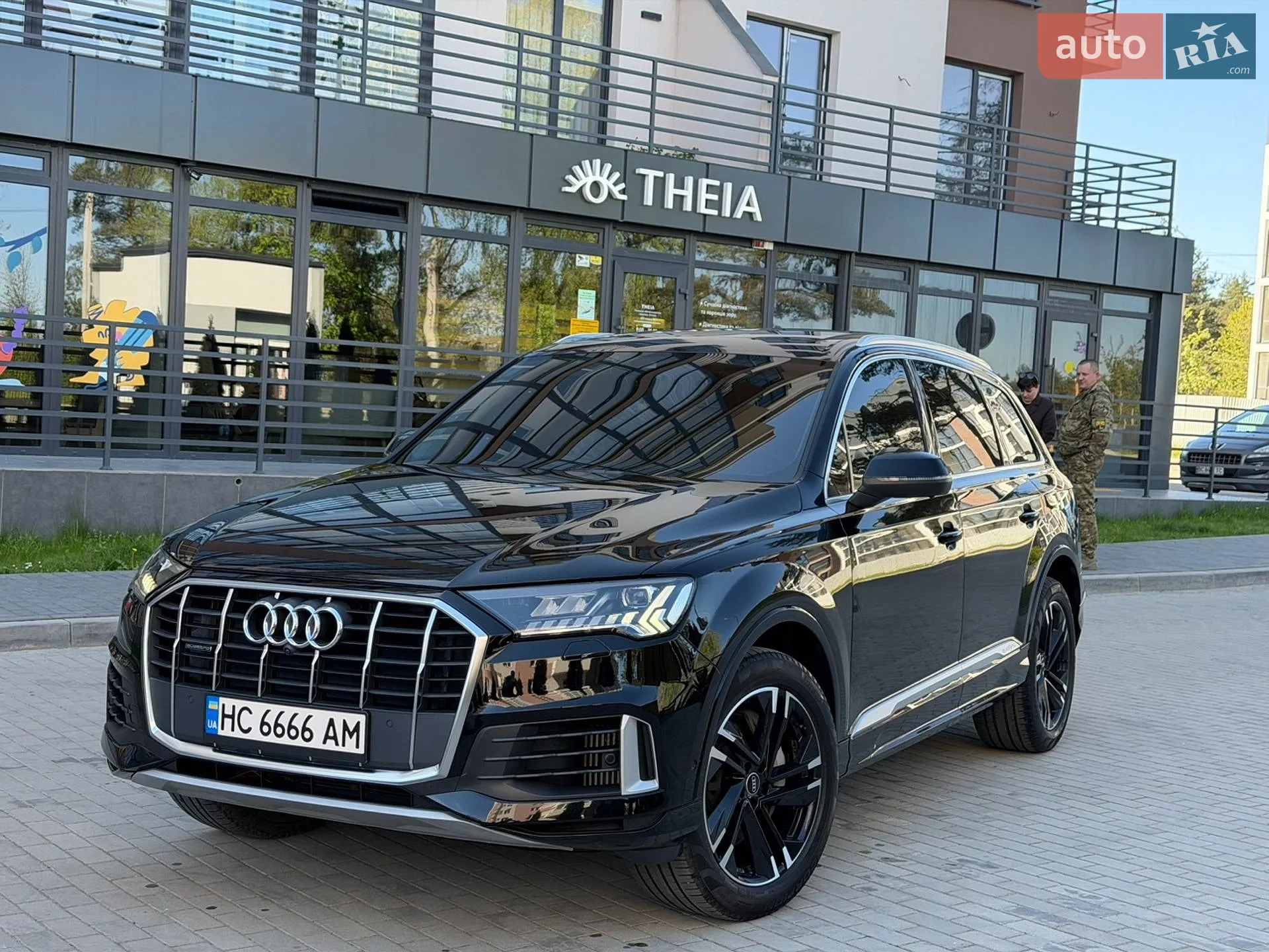 2020 Audi Q7 - фото 1