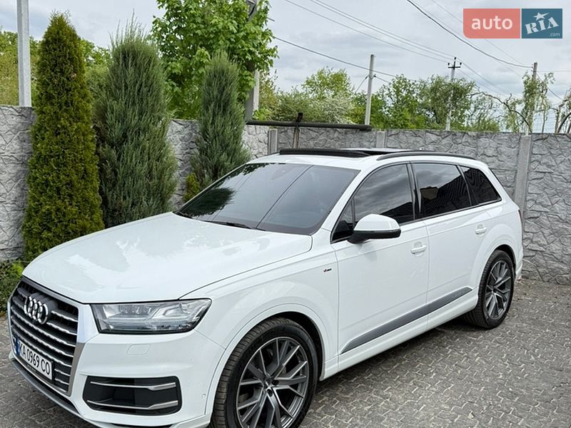 Внедорожник / Кроссовер Audi Q7 2016 в Петровском (нов. Святопетровском)