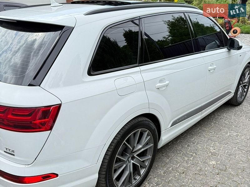 Внедорожник / Кроссовер Audi Q7 2016 в Петровском (нов. Святопетровском)