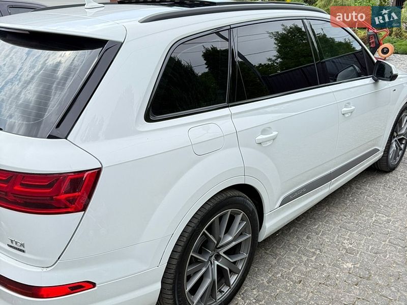 Внедорожник / Кроссовер Audi Q7 2016 в Петровском (нов. Святопетровском)
