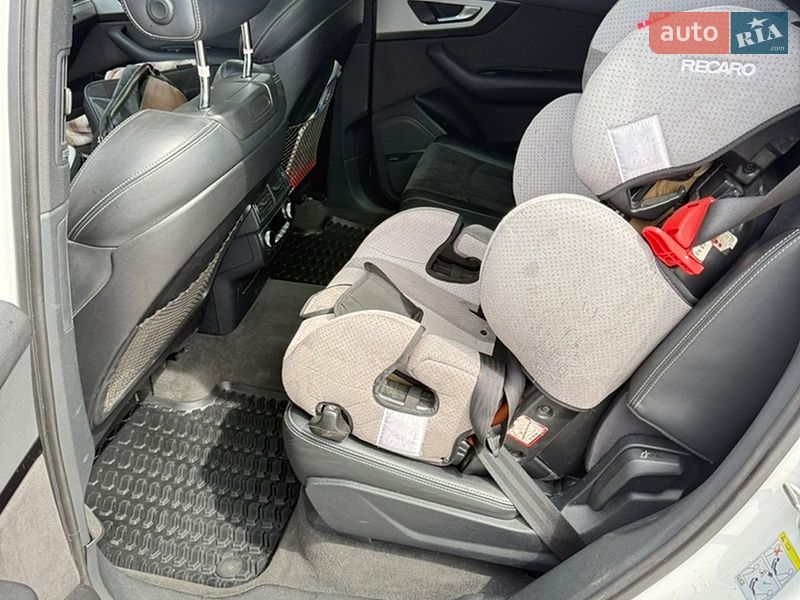 Внедорожник / Кроссовер Audi Q7 2016 в Петровском (нов. Святопетровском)