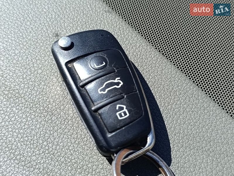 Внедорожник / Кроссовер Audi Q7 2012 в Ровно