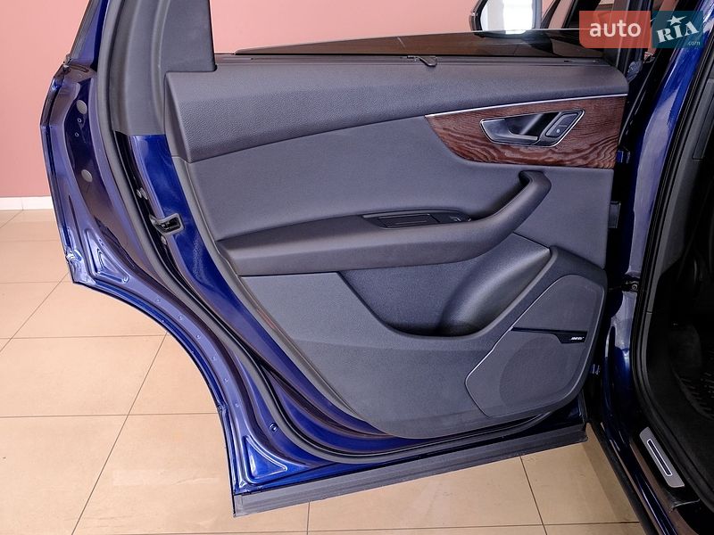 Внедорожник / Кроссовер Audi Q7 2020 в Одессе