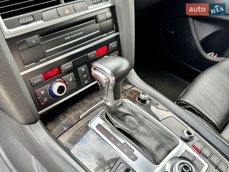 Позашляховик / Кросовер Audi Q7 2015 в Львові