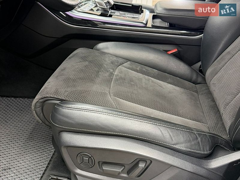 Внедорожник / Кроссовер Audi Q7 2021 в Киеве