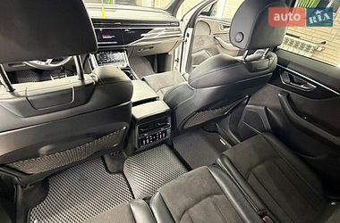 Внедорожник / Кроссовер Audi Q7 2021 в Киеве