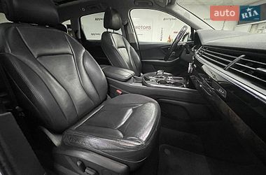Внедорожник / Кроссовер Audi Q7 2017 в Киеве