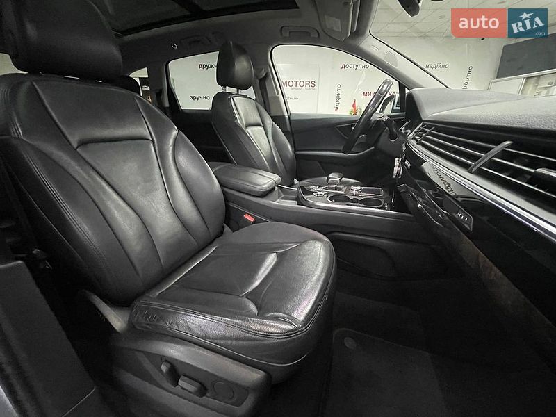 Внедорожник / Кроссовер Audi Q7 2017 в Киеве