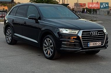 Внедорожник / Кроссовер Audi Q7 2017 в Кременчуге