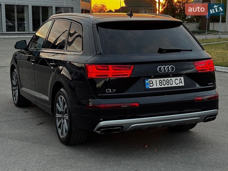 Внедорожник / Кроссовер Audi Q7 2017 в Кременчуге