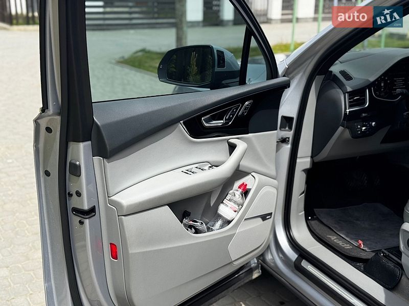 Внедорожник / Кроссовер Audi Q7 2017 в Чорткове