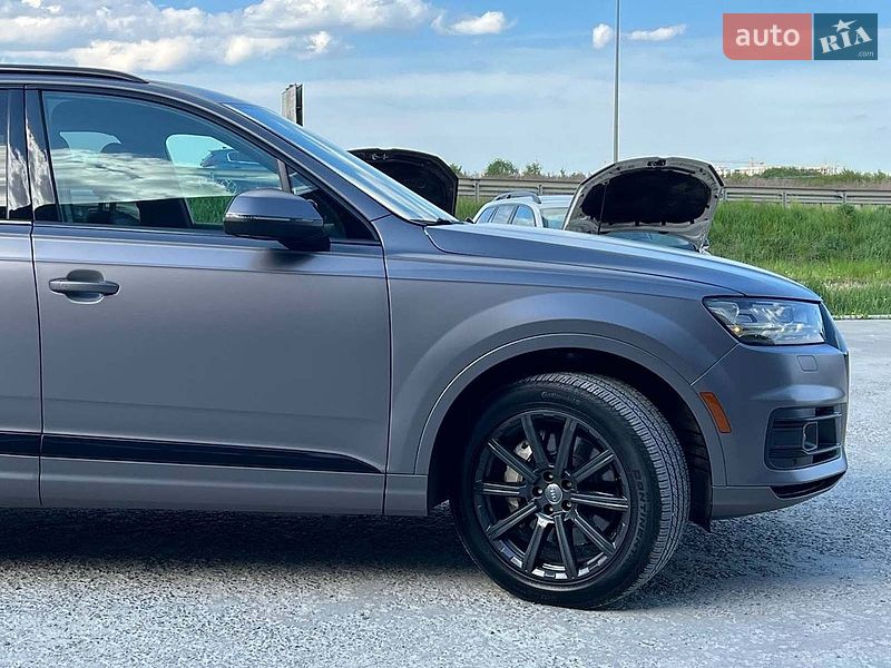 Позашляховик / Кросовер Audi Q7 2017 в Львові