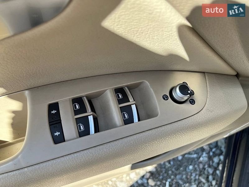 Внедорожник / Кроссовер Audi Q7 2013 в Киеве