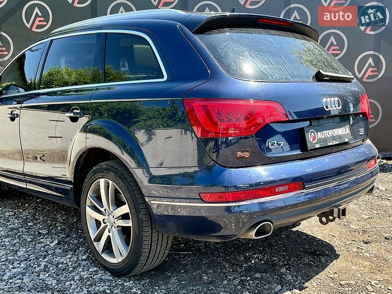 Внедорожник / Кроссовер Audi Q7 2013 в Киеве