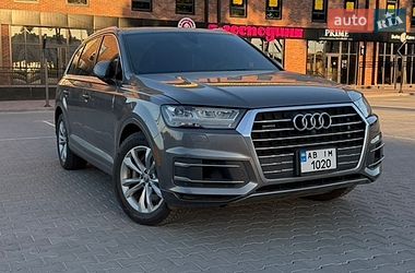 Позашляховик / Кросовер Audi Q7 2017 в Вінниці