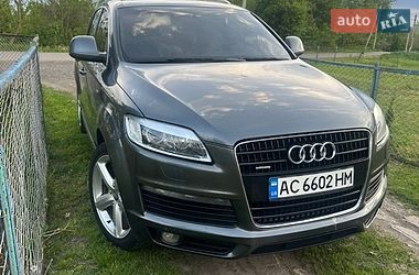 Внедорожник / Кроссовер Audi Q7 2007 в Луцке