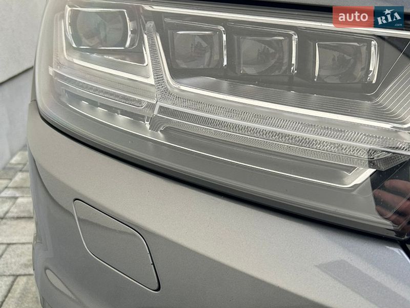 Внедорожник / Кроссовер Audi Q7 2016 в Новояворовске