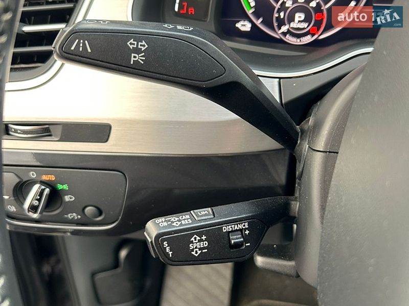 Внедорожник / Кроссовер Audi Q7 2016 в Новояворовске