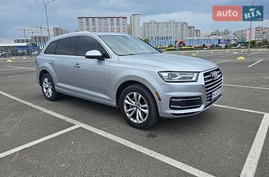 Позашляховик / Кросовер Audi Q7 2017 в Києві