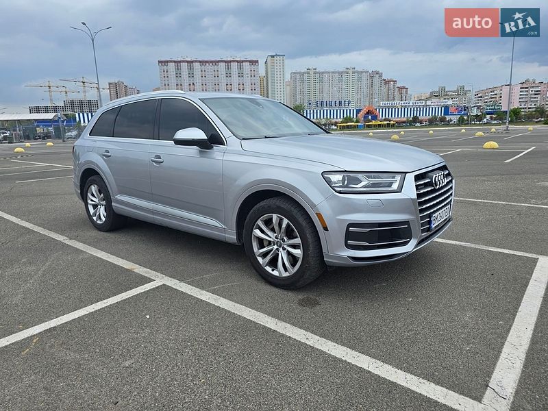 Позашляховик / Кросовер Audi Q7 2017 в Києві
