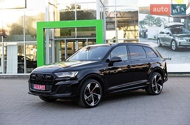 Позашляховик / Кросовер Audi Q7 2020 в Луцьку