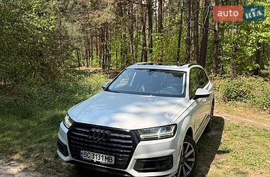Позашляховик / Кросовер Audi Q7 2017 в Новояворівську