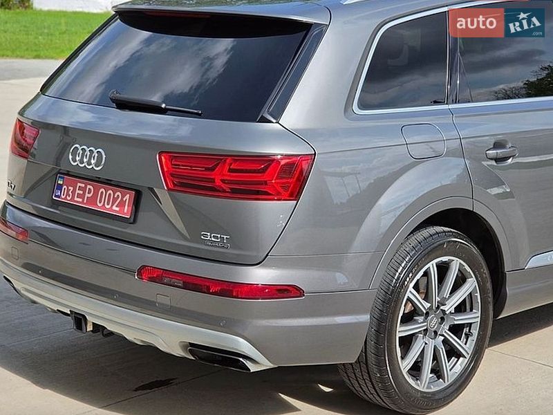 Позашляховик / Кросовер Audi Q7 2017 в Одесі
