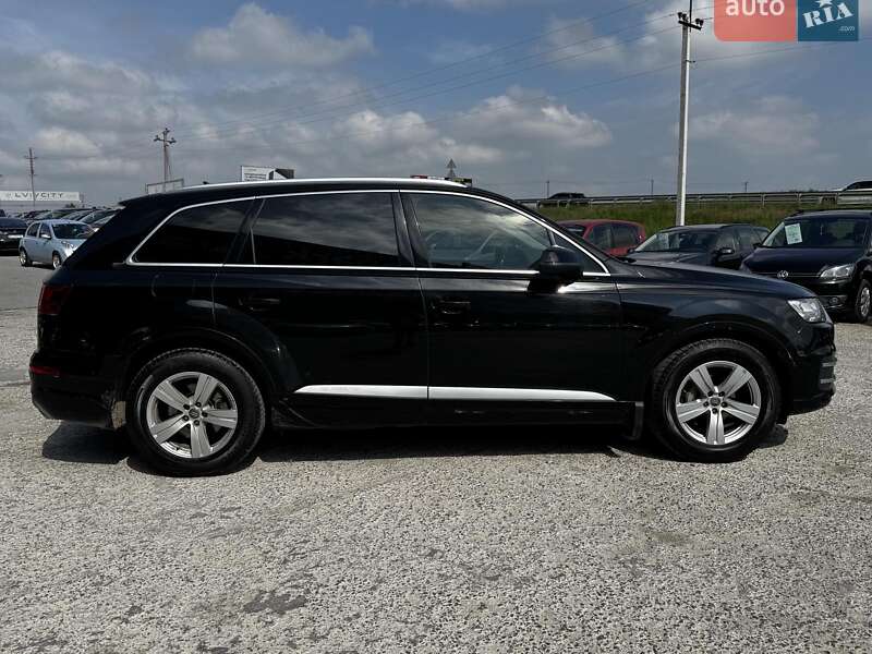 Позашляховик / Кросовер Audi Q7 2018 в Львові