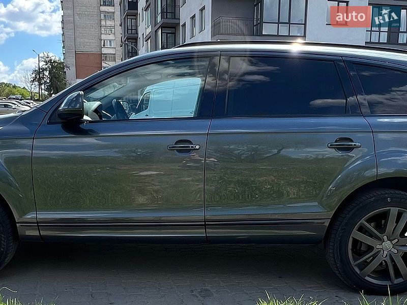 Позашляховик / Кросовер Audi Q7 2012 в Львові