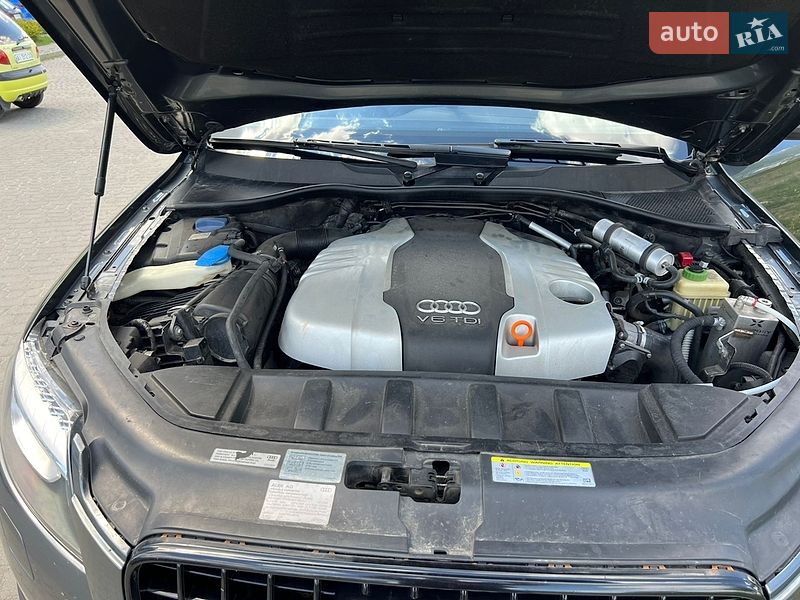 Позашляховик / Кросовер Audi Q7 2012 в Львові