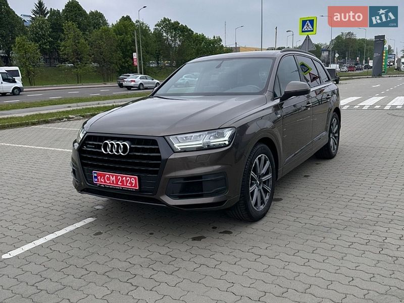 Позашляховик / Кросовер Audi Q7 2017 в Львові