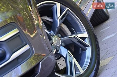 Позашляховик / Кросовер Audi Q7 2015 в Трускавці
