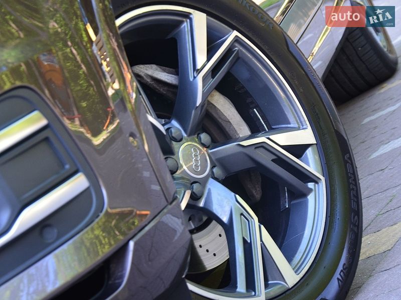 Позашляховик / Кросовер Audi Q7 2015 в Трускавці