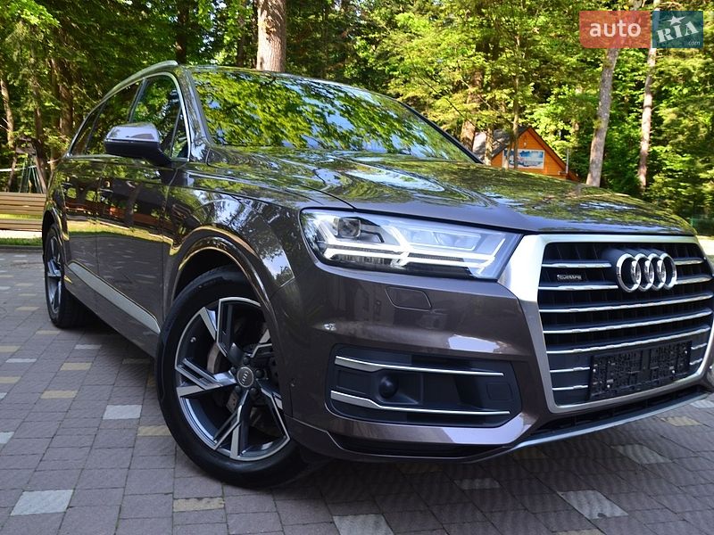 Позашляховик / Кросовер Audi Q7 2015 в Трускавці