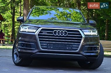 Позашляховик / Кросовер Audi Q7 2015 в Трускавці