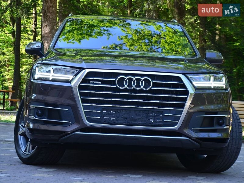 Позашляховик / Кросовер Audi Q7 2015 в Трускавці