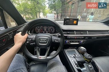 Позашляховик / Кросовер Audi Q7 2016 в Івано-Франківську