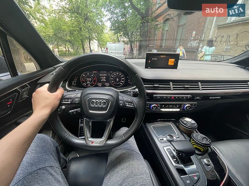Позашляховик / Кросовер Audi Q7 2016 в Івано-Франківську