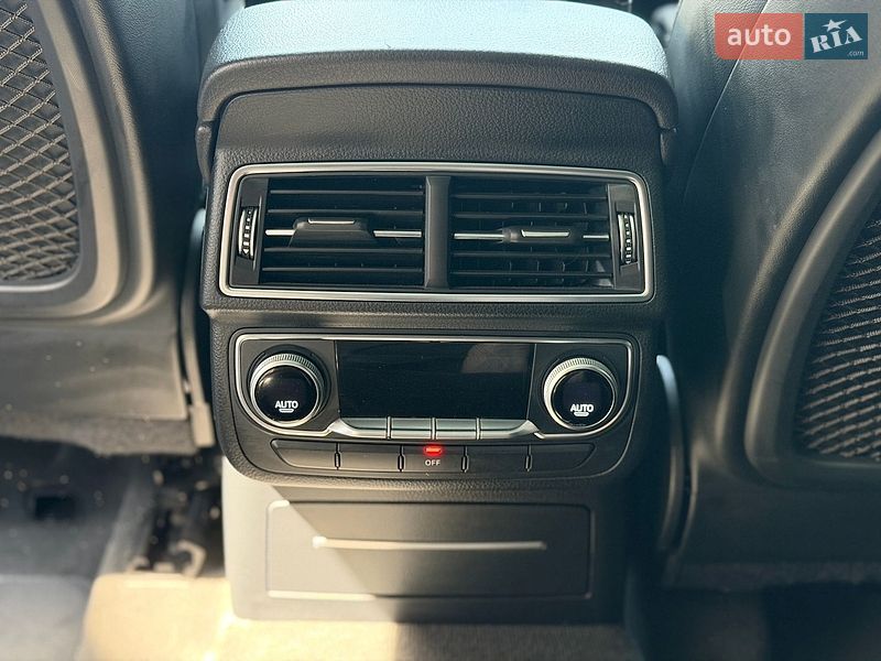 Позашляховик / Кросовер Audi Q7 2015 в Києві фото 8 Позашляховик / Кросовер Audi Q7 2015 в Києві
