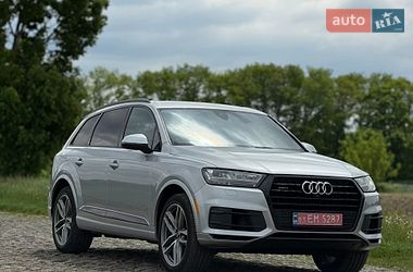 Позашляховик / Кросовер Audi Q7 2017 в Вінниці