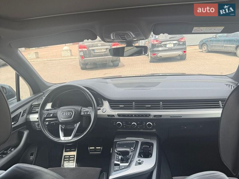 Позашляховик / Кросовер Audi Q7 2016 в Черкасах