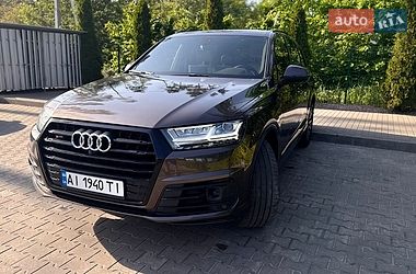 Позашляховик / Кросовер Audi Q7 2017 в Києві