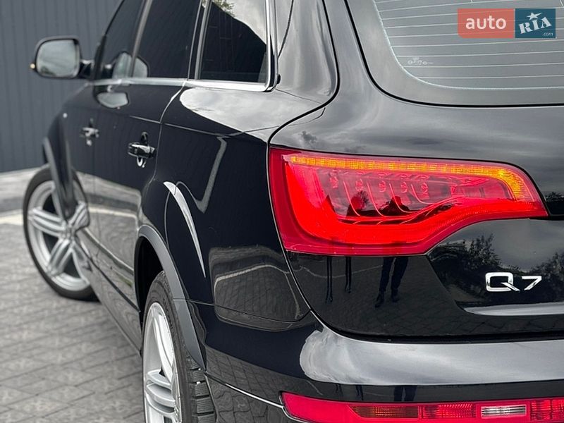 Позашляховик / Кросовер Audi Q7 2013 в Самборі