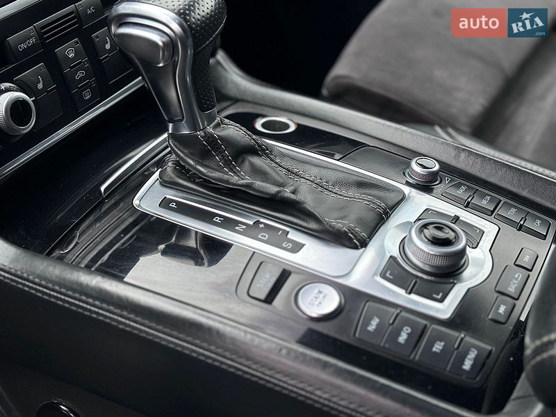 Позашляховик / Кросовер Audi Q7 2013 в Самборі