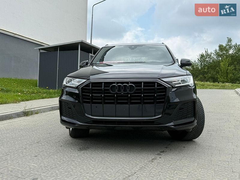 Позашляховик / Кросовер Audi Q7 2020 в Новояворівську