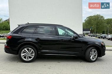 Позашляховик / Кросовер Audi Q7 2020 в Новояворівську