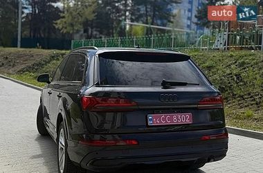 Позашляховик / Кросовер Audi Q7 2020 в Новояворівську
